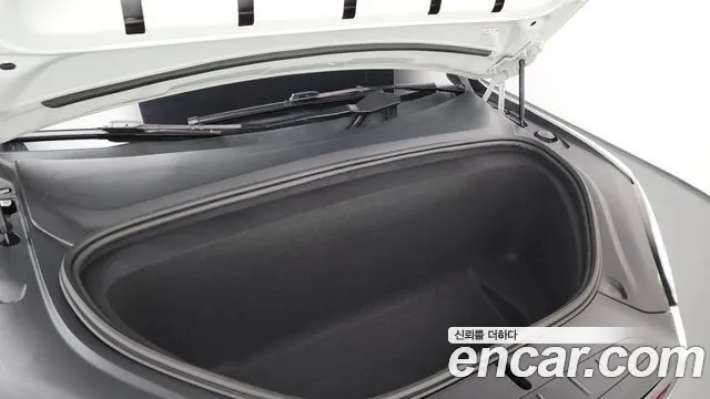 Tesla Model X — Фото автомобиля 6