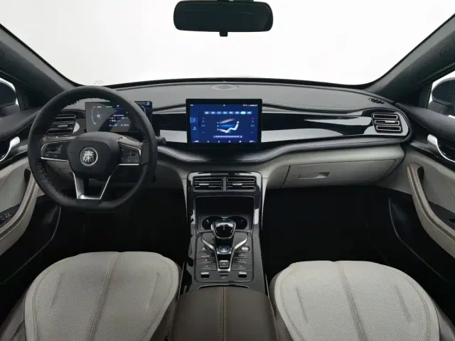 BYD Qin PLUS — Фото автомобиля 5