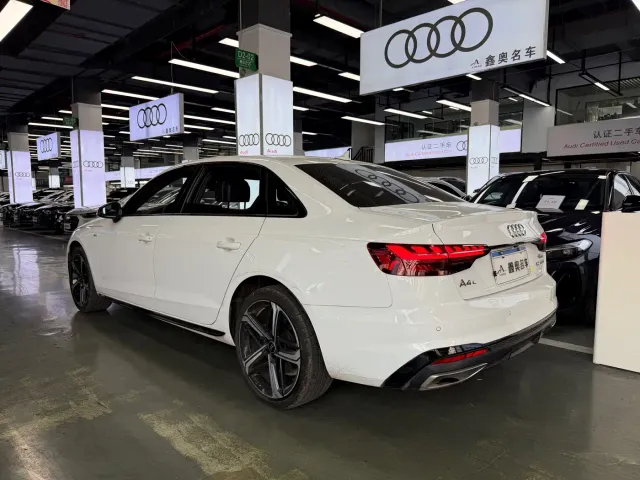 Audi Audi A4L 2024 40 TFSI Luxury Dynamic — Фото автомобиля 4
