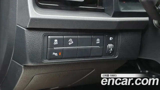 KG_Mobility_Ssangyong Rexton Новый Rexton Sport Khan Дизель 2.2 4WD — Фото автомобиля 22