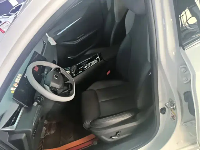 Changan Raeton Plus — Фото автомобиля 14