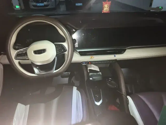 Geely Xingyue L — Фото автомобиля 10