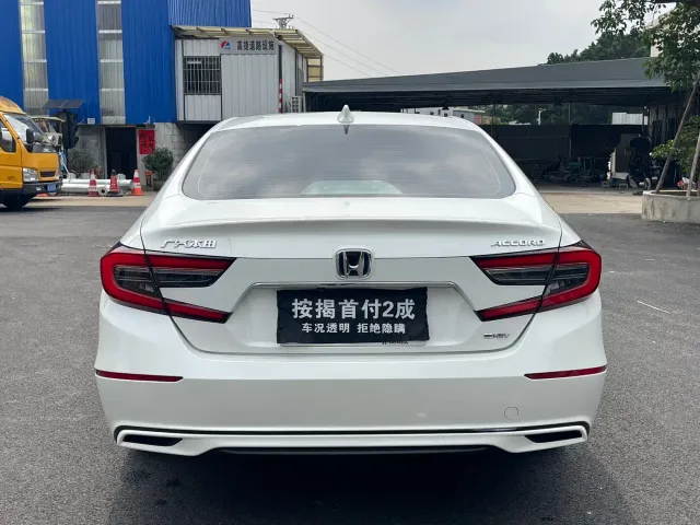 Honda Accord — Фото автомобиля 6