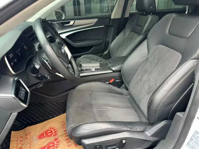 Audi A7L — Фото автомобиля 5