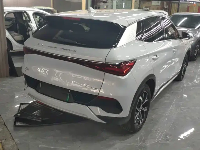 BYD Yuan PLUS — Фото автомобиля 6