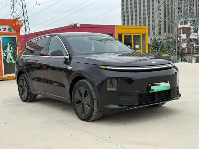 Li Auto L6 — Фото автомобиля 3