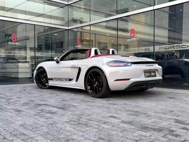 Porsche 718 — Фото автомобиля 6