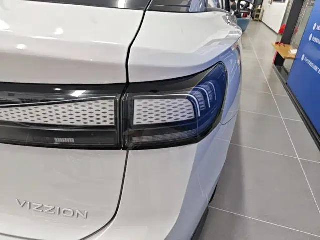 Volkswagen ID.7 Vizzion — Фото автомобиля 7