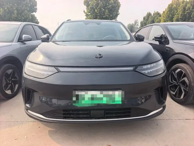 Leapmotor C11 — Фото автомобиля 2