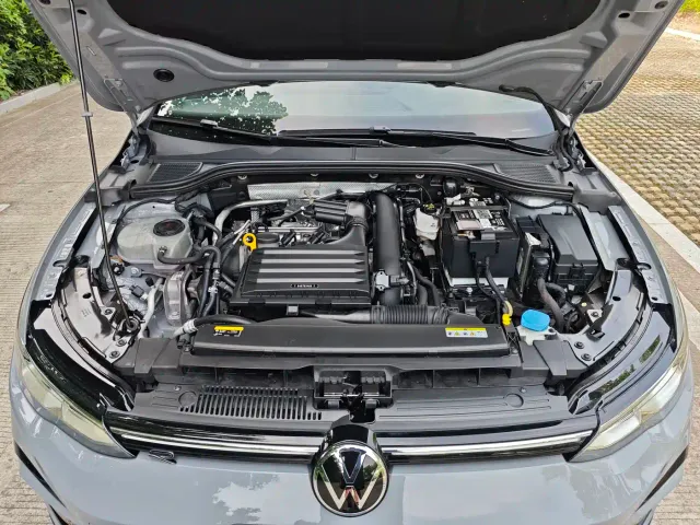 Volkswagen Golf — Фото автомобиля 29