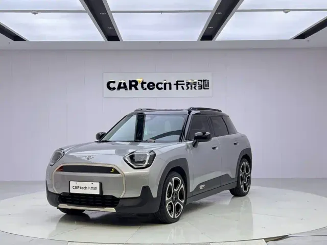 Фотография автомобиля — MINI Electric MINI ACEMAN