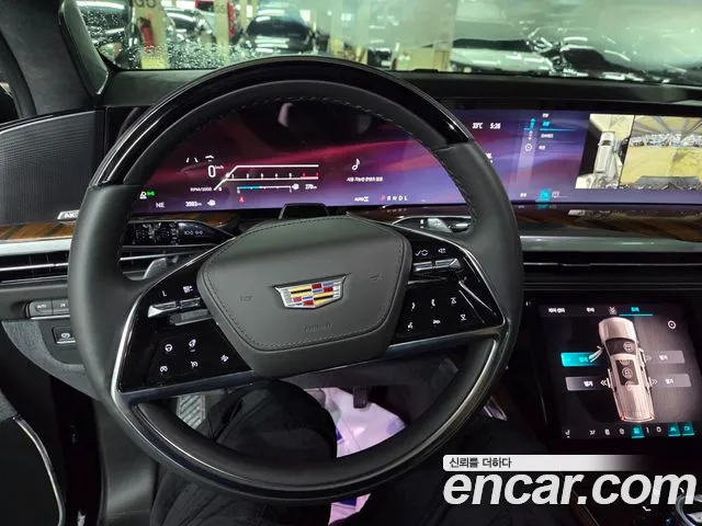 Cadillac Escalade Generation 5 — Фото автомобиля 20
