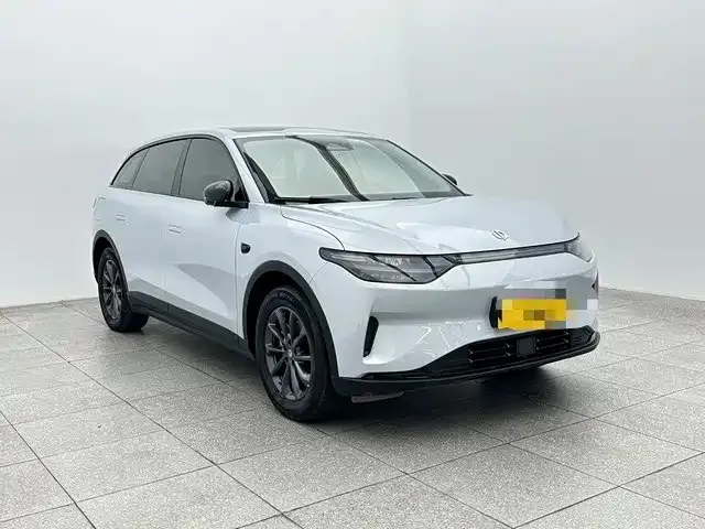 Leapmotor C11 — Фото автомобиля 3