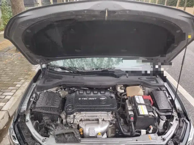Chevrolet Monza — Фото автомобиля 16
