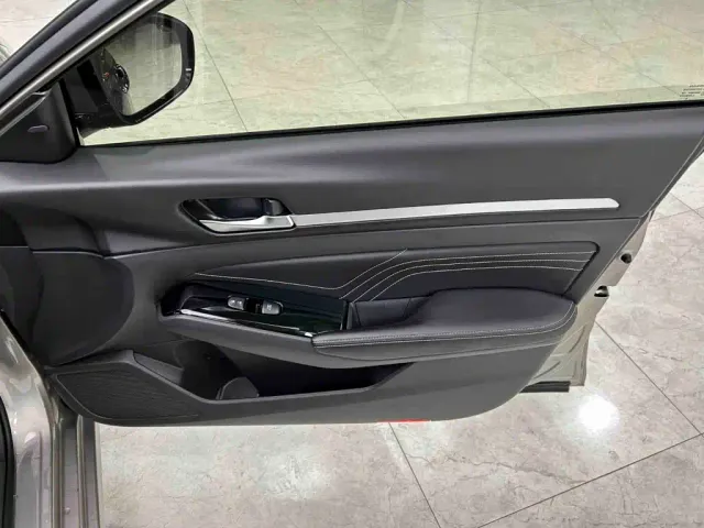 Nissan Teana — Фото автомобиля 17