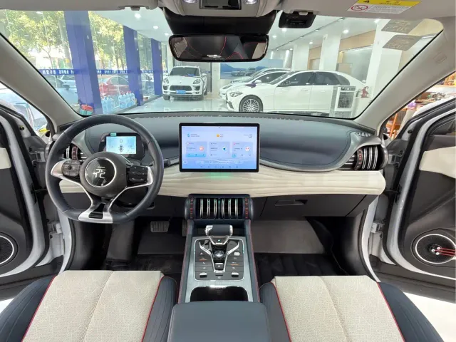 BYD Yuan PLUS — Фото автомобиля 5