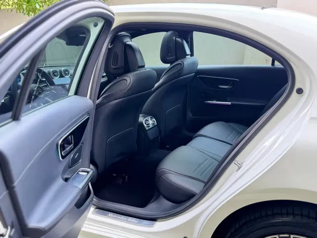 Mercedes-Benz C-Class — Фото автомобиля 6