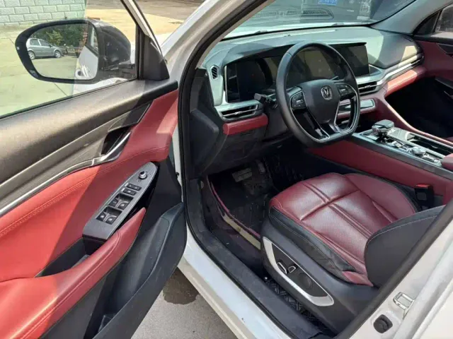 Changan CS75 Plus — Фото автомобиля 15