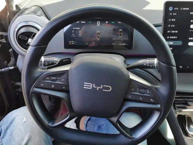 BYD Seal 05 DM-i — Фото автомобиля 15