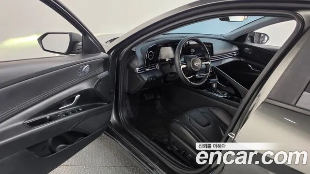 Hyundai Avante CN7 — Фото автомобиля 15