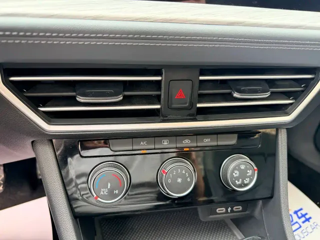 Volkswagen Sagitar — Фото автомобиля 12