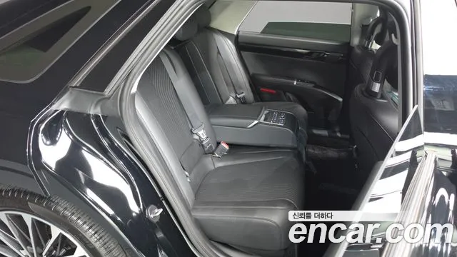 Hyundai Grandeur Grandeur (GN7) 3.5 Бензин 4WD — Фото автомобиля 8