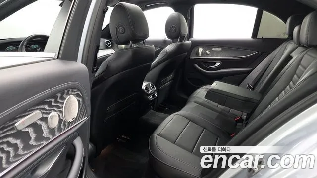 Mercedes-Benz E-Class W213 — Фото автомобиля 17