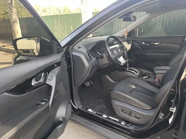 Nissan X-Trail — Фото автомобиля 15
