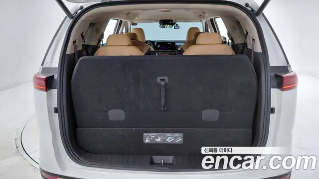 Kia Carnival Generation 4 — Фото автомобиля 19