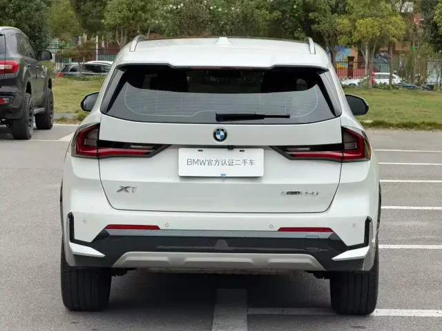 BMW X1 — Фото автомобиля 5