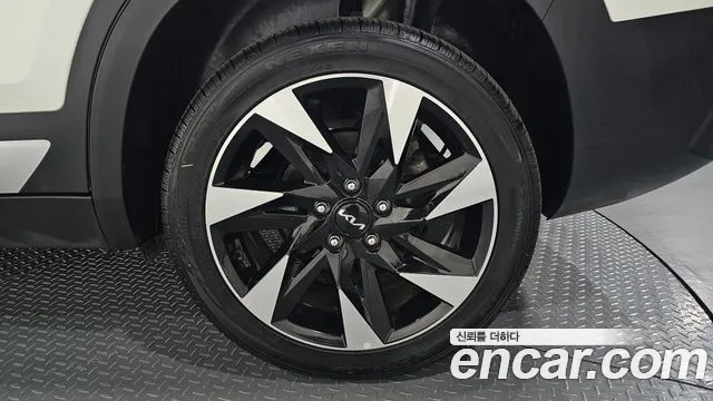 Kia Seltos — Фото автомобиля 6