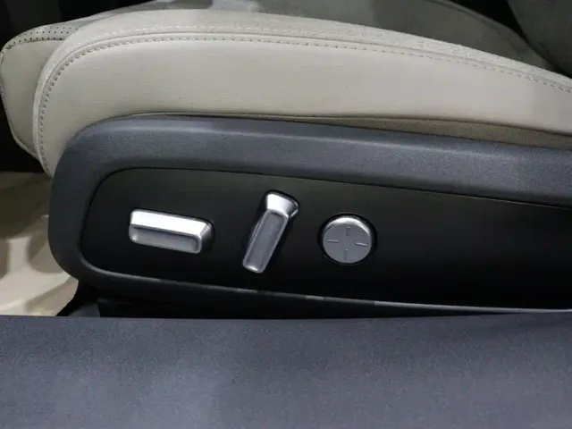 Audi E5 Sportback — Фото автомобиля 20