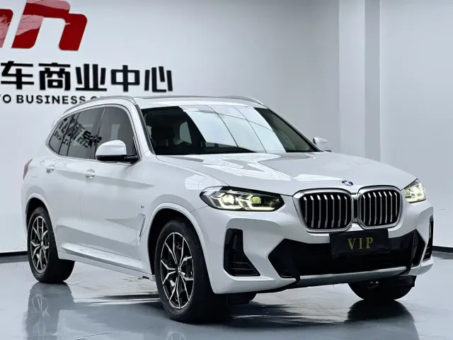 Фотография автомобиля — BMW X3