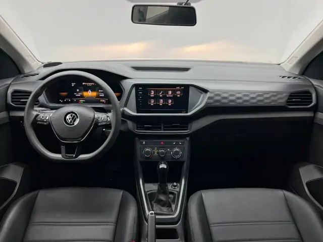 Volkswagen T-Cross — Фото автомобиля 18