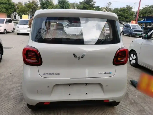 Wuling Hongguang Mini EV — Фото автомобиля 5