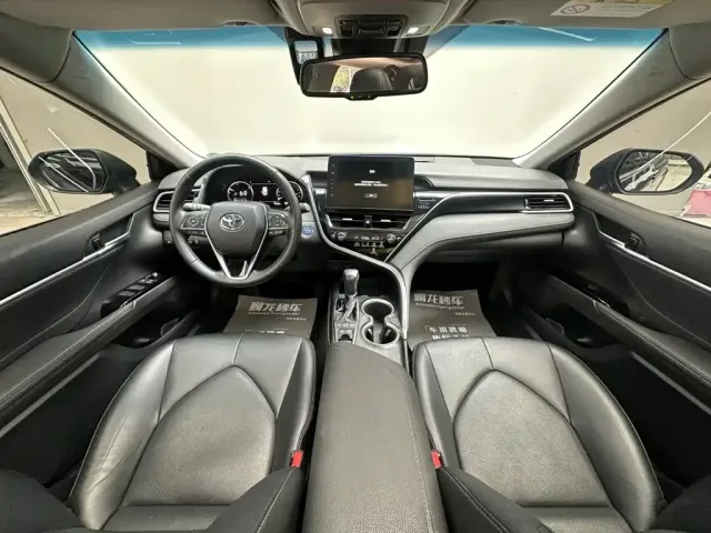 Toyota Camry — Фото автомобиля 6