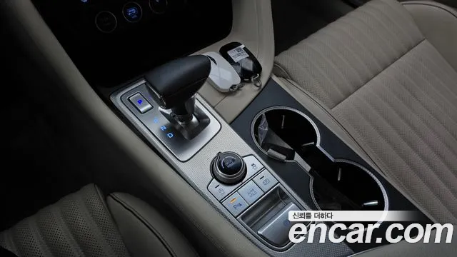 Genesis G70 Новый G70 Бензин 2.5T 4WD — Фото автомобиля 8