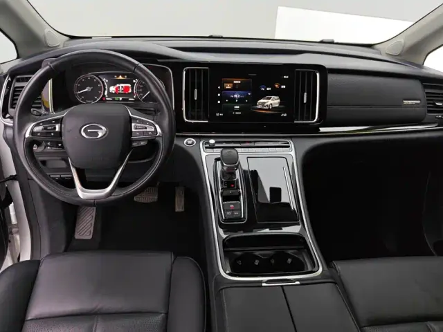 GAC Trumpchi M8 — Фото автомобиля 12