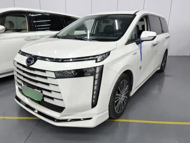 Фотография автомобиля — GAC Trumpchi E8