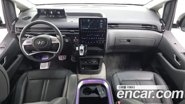 Hyundai Staria Staria L3.5 Lounge 9 мест — Фото автомобиля 5
