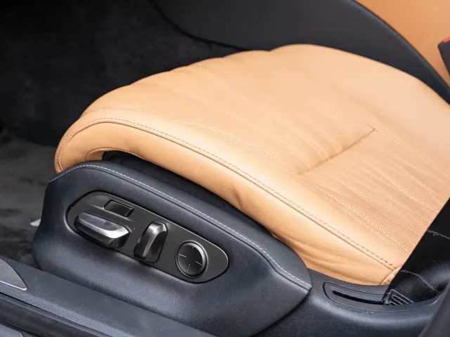 Lexus LS — Фото автомобиля 21