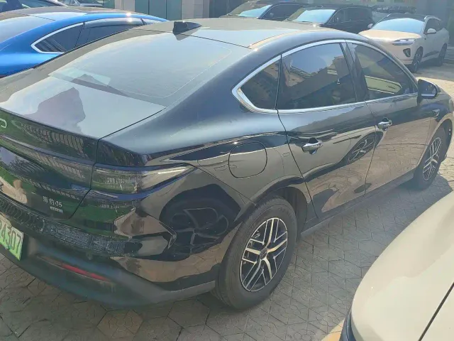 BYD Seal 05 DM-i — Фото автомобиля 5