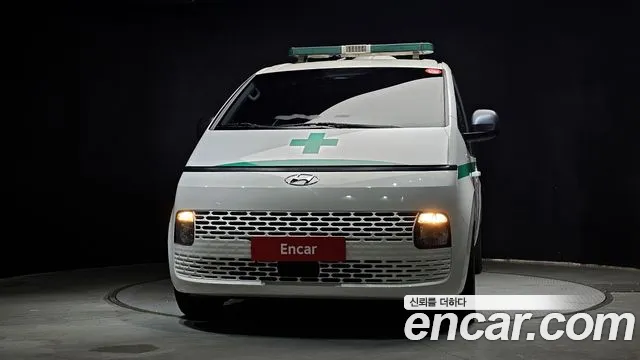 Hyundai Staria Staria Скорая помощь — Фото автомобиля 3