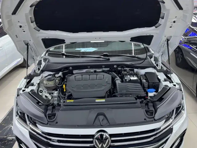Volkswagen CC — Фото автомобиля 9