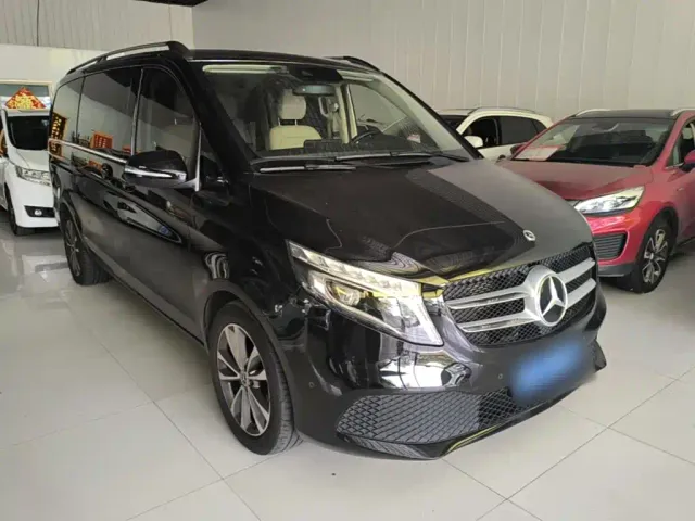Mercedes-Benz V-Class — Фото автомобиля 3