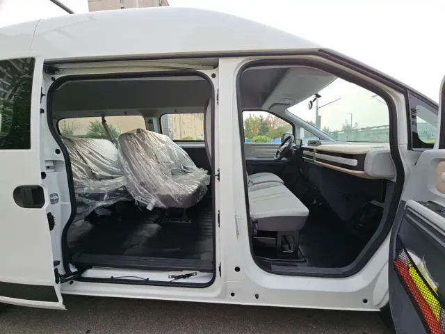 SAIC Maxus Dana V1L — Фото автомобиля 11