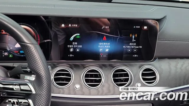 Mercedes-Benz E-Class — Фото автомобиля 7