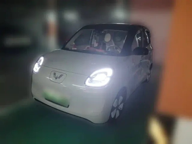 Фотография автомобиля — Wuling Hongguang Mini EV