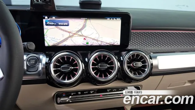 Mercedes-Benz EQB X243 — Фото автомобиля 20