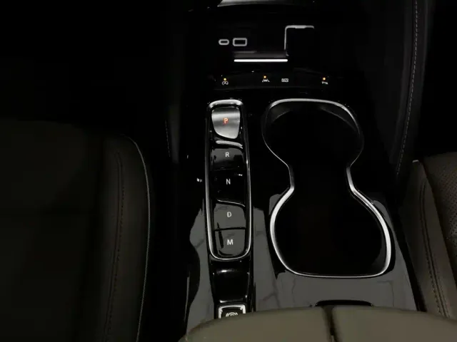 Buick Envision Plus — Фото автомобиля 13